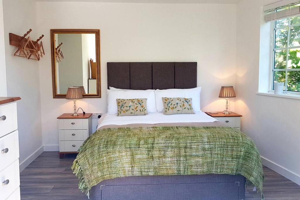 Iscraig Bach-Cosy 2 Bed Apartment-Close To Beach Trearddur Bagian luar foto